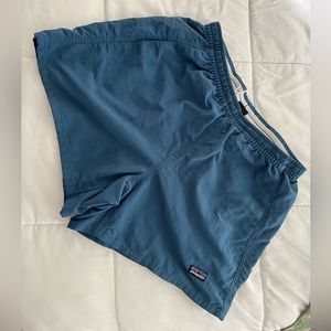 Patagonia Classic Baggies Size small EUC